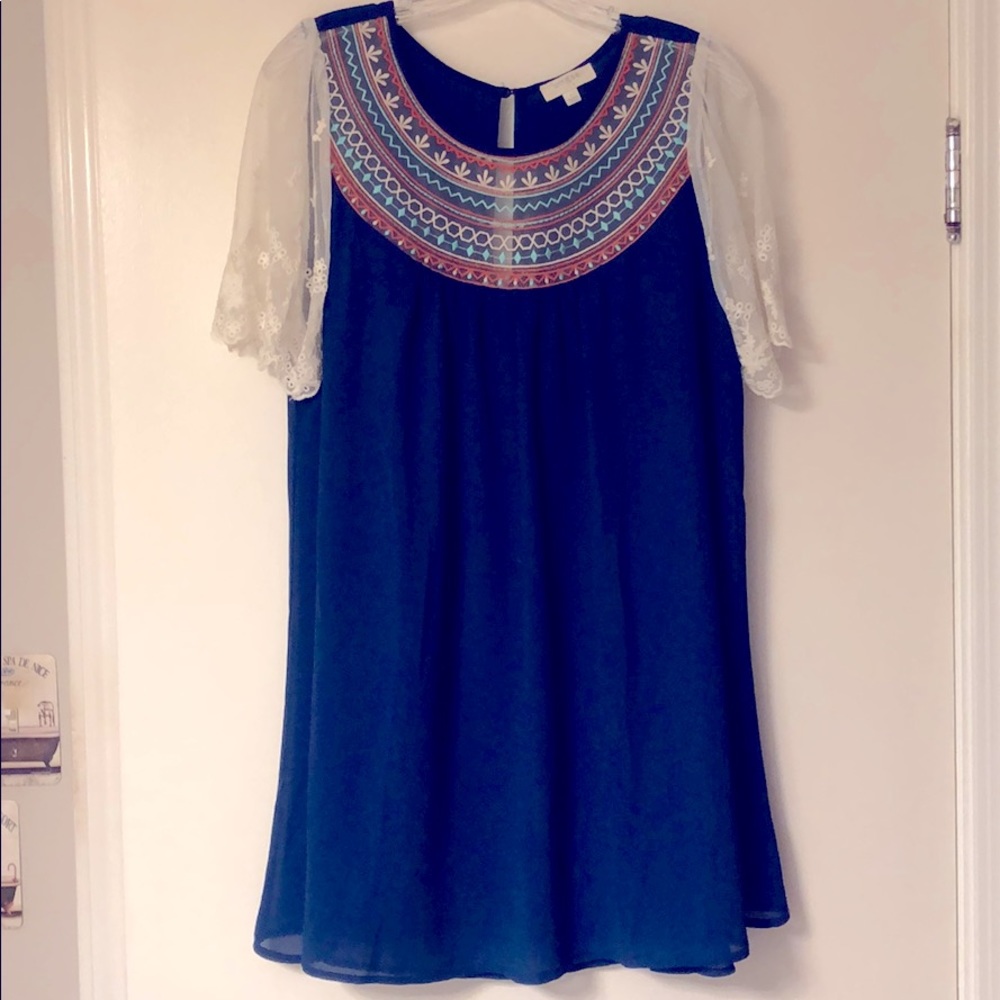 Swing Top with Lace Sleeves